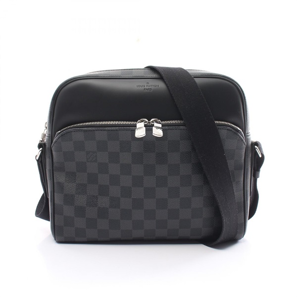 ルイ・ヴィトン(LOUIS VUITTON)ルイ・ヴィトン デイトンPM ダミエグラフィット ショルダーバッグ バッグ メンズ  N41408｜2101218100624｜【公式】新品中古どちらもブランドの通販ならブランドオフ・オンラインストア| BRAND OFF Online  Store