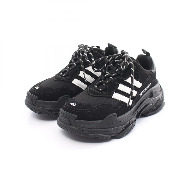 バレンシアガ(BALENCIAGA)バレンシアガ BALENCIAGA × adidas トリプルS スニーカー 靴  メンズ｜2120700084891｜【公式】新品中古どちらもブランドの通販ならブランドオフ・オンラインストア| BRAND OFF Online  Store