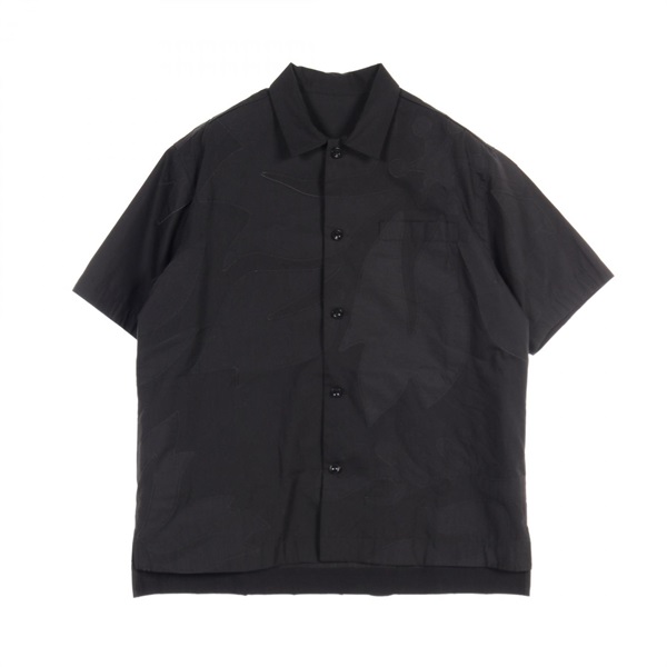 サカイ(Sacai)サカイ FLORAL EMBROIDERED PATCH COTTON POPLIN SHIRT 半袖シャツ 衣料品 トップス  メンズ｜2120700139904｜【公式】新品中古どちらもブランドの通販ならブランドオフ・オンラインストア| BRAND OFF Online  Store