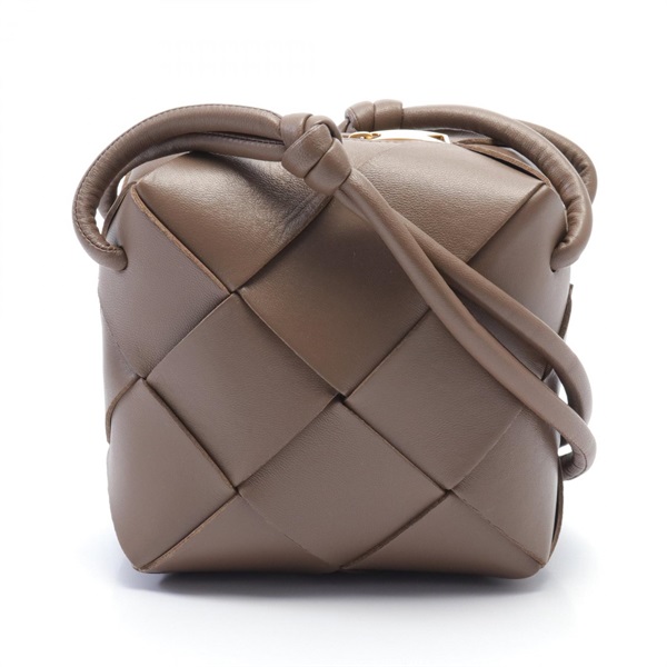 ボッテガヴェネタ(BOTTEGA VENETA)ボッテガヴェネタ ミニ カセット カメラバッグ ショルダーバッグ バッグ レディース  701915｜2120700157618｜【公式】新品中古どちらもブランドの通販ならブランドオフ・オンラインストア| BRAND OFF Online  Store