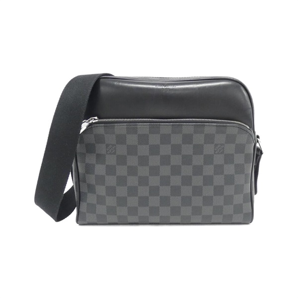 ルイ・ヴィトン(LOUIS VUITTON)ルイヴィトン ダミエ グラフィット デイトン PM N41408 ショルダーバッグ｜2600065832905｜【公式】新品中古どちらもブランドの通販ならブランドオフ・オンラインストア|  BRAND OFF Online Store