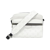 ルイ・ヴィトン(LOUIS VUITTON)ルイヴィトン タイガ ラマ アウトドア メッセンジャー PM M30243 ショルダーバッグ｜2600066357698｜【公式】新品中古どちらもブランドの通販ならブランドオフ・オンラインストア|  BRAND OFF Online Store