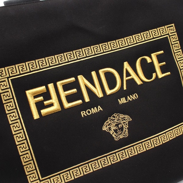 フェンディ(FENDI)フェンディ VERSACE FENDACE フェンダーチェ トートバッグ バッグ レディース  7VA558｜2101217983495｜【公式】新品中古どちらもブランドの通販ならブランドオフ・オンラインストア| BRAND OFF Online  Store