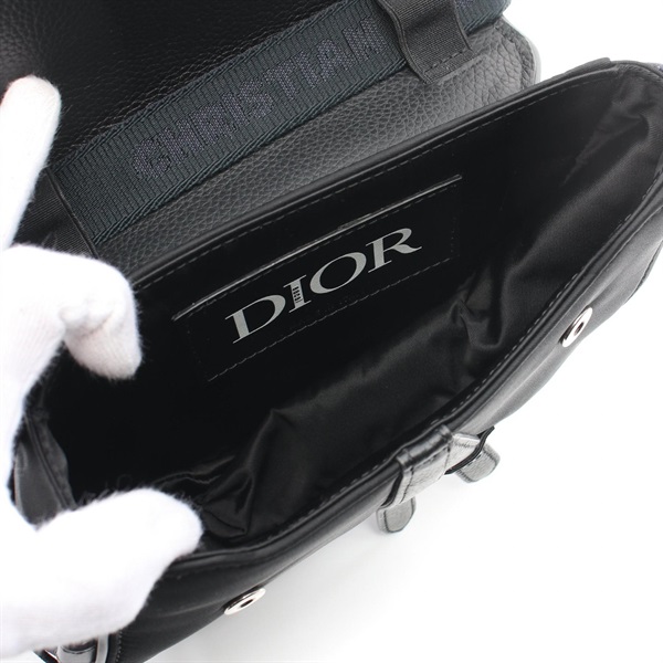 ディオール(Dior)ディオール Dior HOMME × Sacai サドル ミニバッグ ショルダーバッグ バッグ メンズ  1ADCA374USC_H15E｜2120300000963｜【公式】新品中古どちらもブランドの通販ならブランドオフ・オンラインストア| BRAND  OFF Online Store