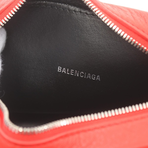 バレンシアガ(BALENCIAGA)バレンシアガ EVERYDAY エブリデイ カメラバッグ XS ショルダーバッグ バッグ レディース  552372｜2120700131922｜【公式】新品中古どちらもブランドの通販ならブランドオフ・オンラインストア| BRAND OFF Online  Store