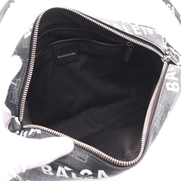 バレンシアガ(BALENCIAGA)バレンシアガ BB モノグラム シグネチャー ミディアム カメラバッグ ショルダーバッグ バッグ メンズ  レディース 702723｜2120700141419｜【公式】新品中古どちらもブランドの通販ならブランドオフ・オンラインストア| BRAND OFF  Online Store