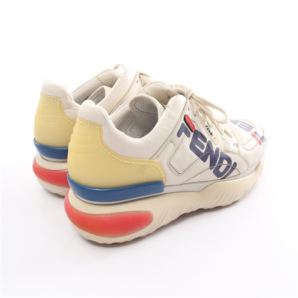 フェンディ(FENDI)フェンディ FENDI × FILA フェンディマニア ダッド スニーカー 靴 メンズ  7E1199｜2120700156833｜【公式】新品中古どちらもブランドの通販ならブランドオフ・オンラインストア| BRAND OFF Online  Store