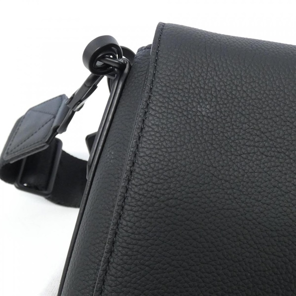 ルイ・ヴィトン(LOUIS VUITTON)ルイヴィトン LVアエログラム テイクオフ メッセンジャー M57080  ショルダーバッグ｜2600047663459｜【公式】新品中古どちらもブランドの通販ならブランドオフ・オンラインストア| BRAND OFF  Online Store